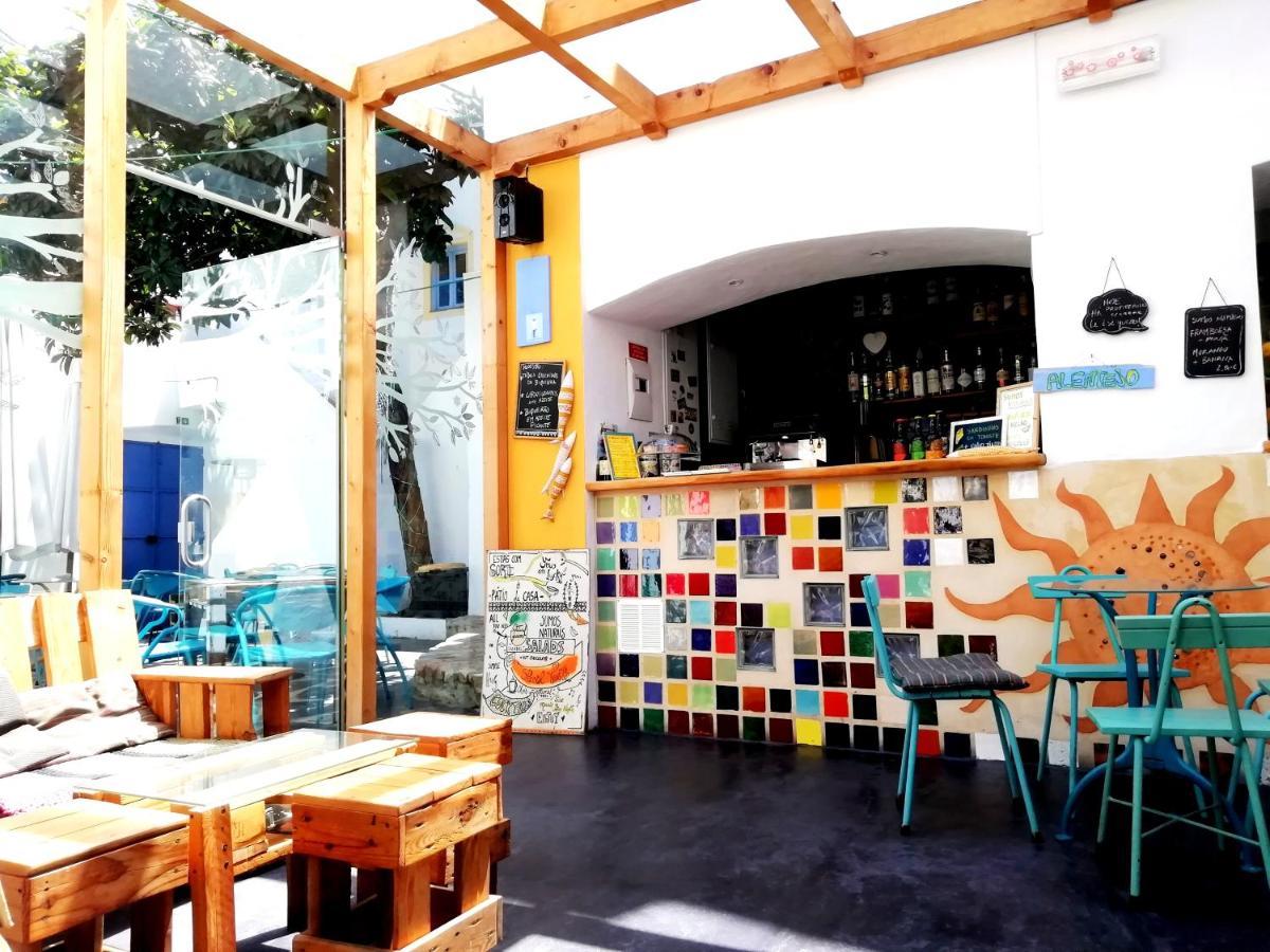 Casa Do Patio- Bed & Breakfast- City Center 포르탈레그르 외부 사진